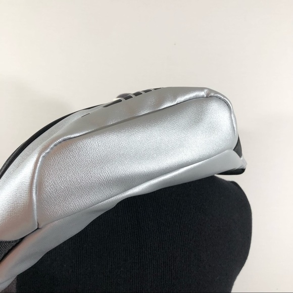 Puma Royale PU New With Tag Hipster Silver Fanny Pack - Picture 13 of 16